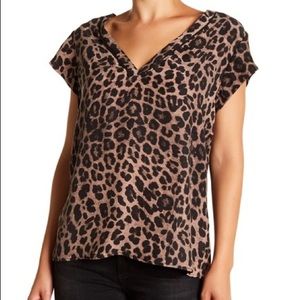 NWT! Joie Silk Leopard Print, “Rubina Old Oak” Top